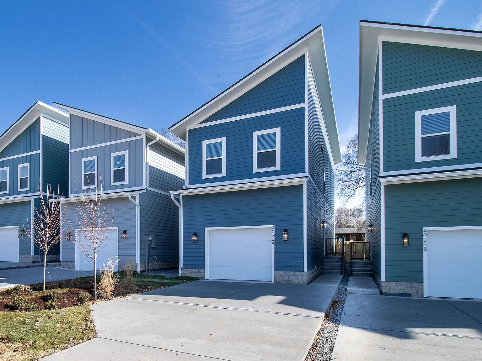 3 bed, 2.5 bath, 1900 sqft, $1,999 — Photo 4