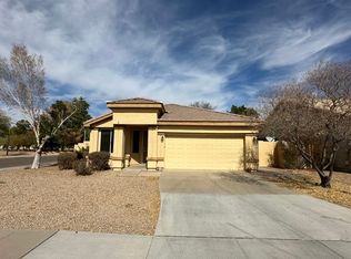 1490 W Armstrong Way, Chandler, AZ 85286