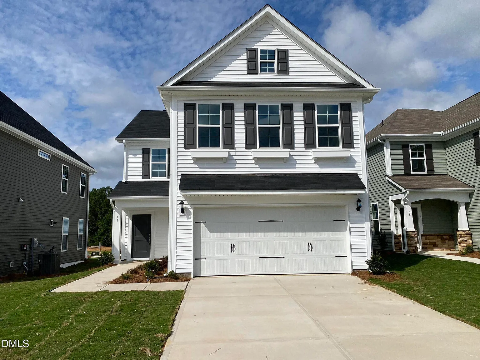 4 bed, 2.5 bath, 2400 sqft, $2,095 — Photo 1