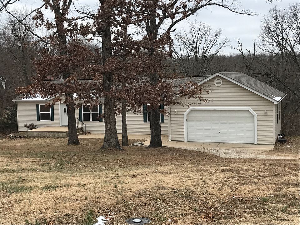 3 bedroom 2 bath home in R-7