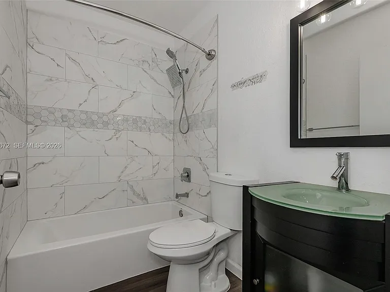 2123 SW 87th Ter — Photo 21