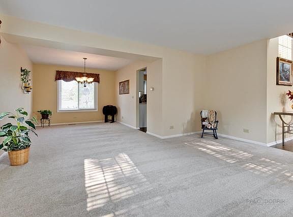 5th image of 17854 W Hampshire Dr