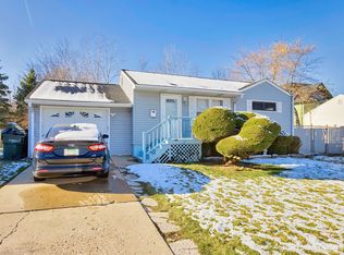 2124 Indian Rd, Waukegan, IL 60087