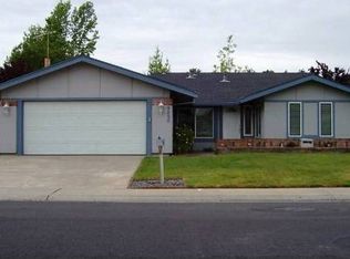 9856 Vista Grande Way, Elk Grove, CA 95624