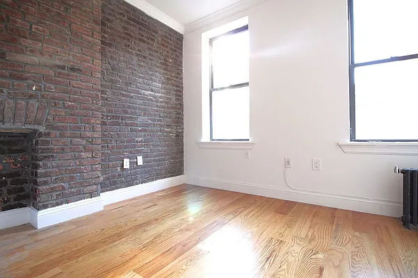 Rented by Bold New York | media 25