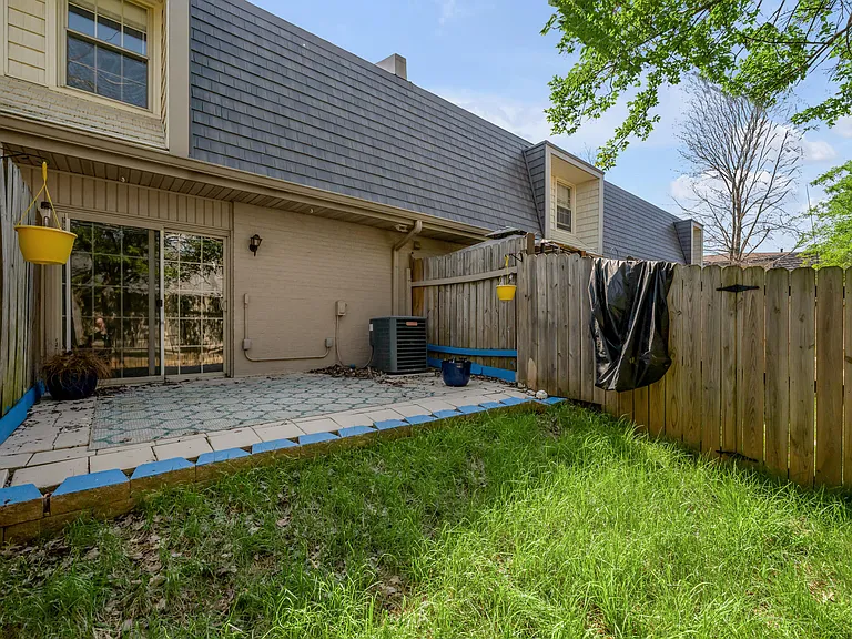 139 Regency Point Path — Photo 30