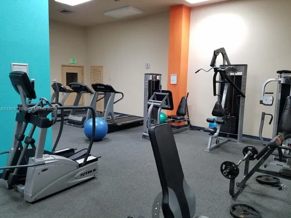 301 174th St APT 1503, Sunny Isles Beach, FL 33160