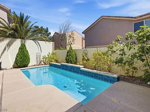3rd image of 2677 Blairgowrie Dr