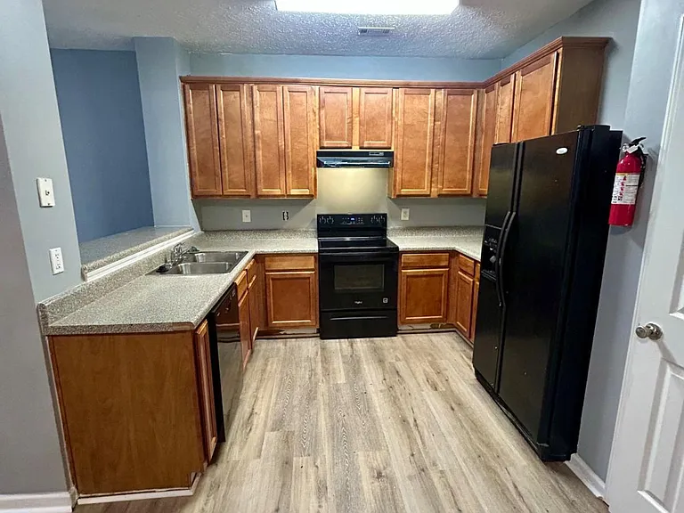 4201 High Park Ln — Photo 1