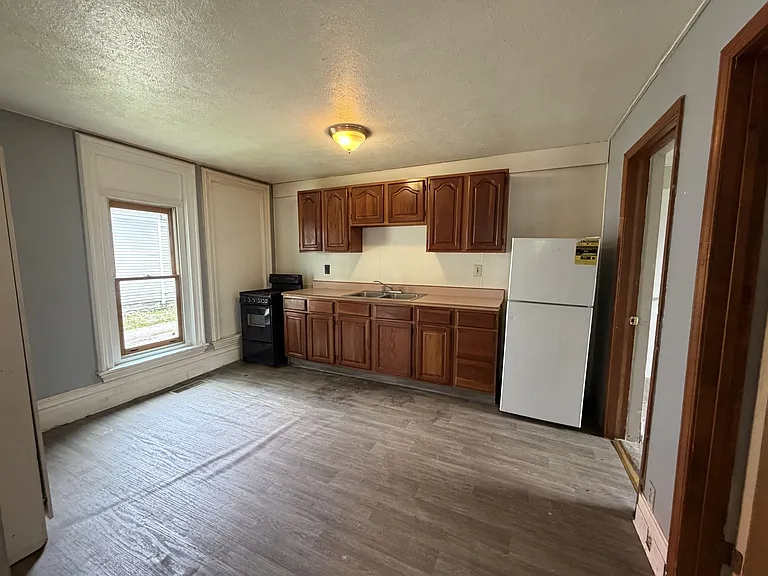 517 W Marion St #A — Photo 3