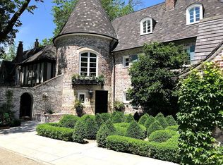 5 Chateau Oaks, Saint Louis, MO 63124