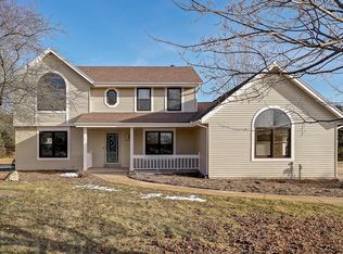 36591 Upper Cape Ct, Oconomowoc, WI 53066