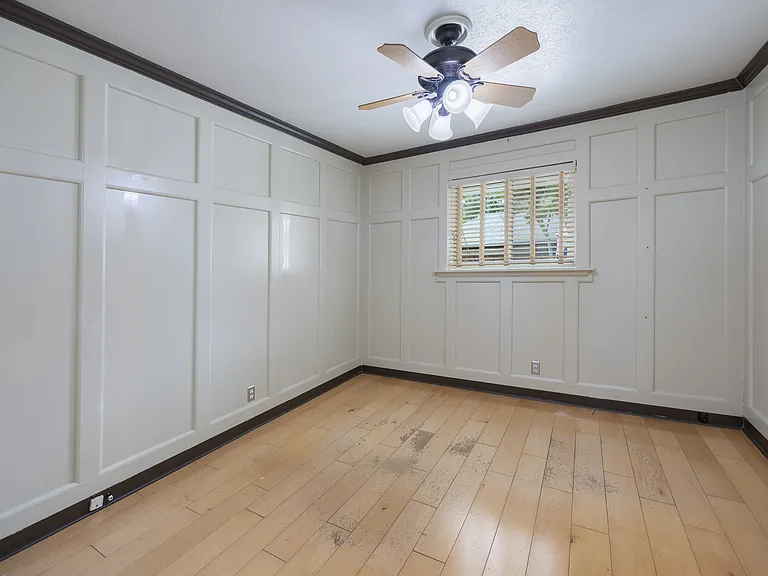1404 Seminole Dr — Photo 16