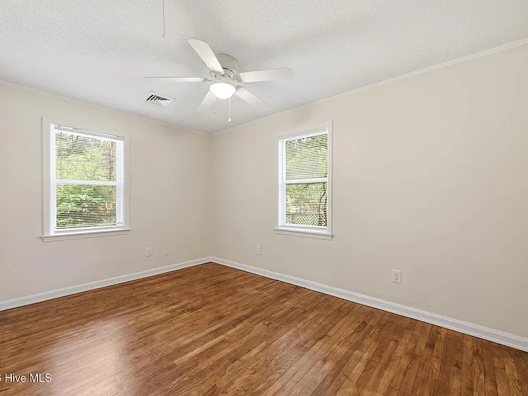 919 Tatum Dr — Photo 15