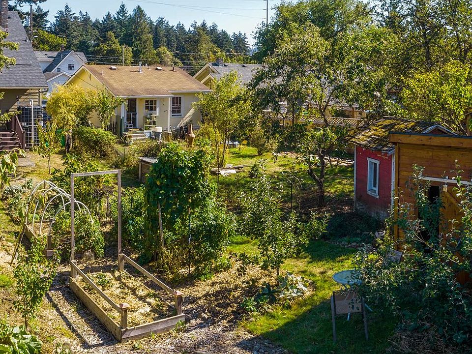2nd image of 5521 SE 69th Ave
