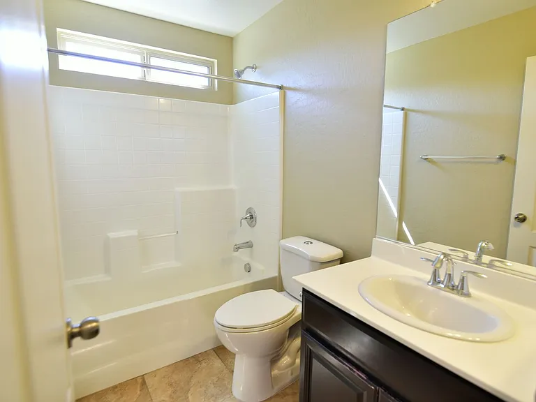10318 Jolly Hill Ave — Photo 14