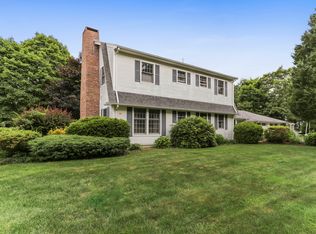 2 Spruce Dr, Pocasset, MA 02559