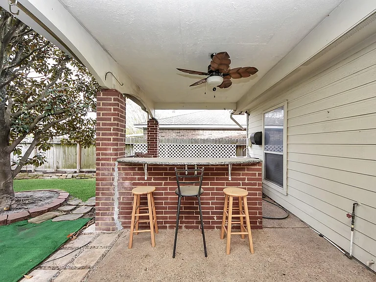 18315 Brenwood Manor Dr — Photo 42