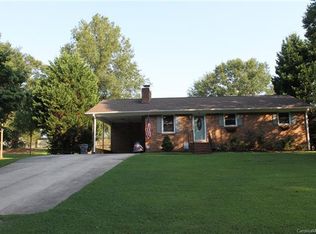104 Hillcrest Ave, Clover, SC 29710