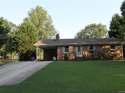 104 Hillcrest Ave, Clover, SC, 29710