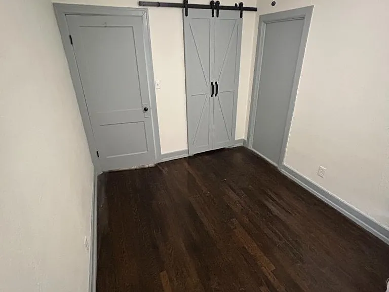Unit Photo