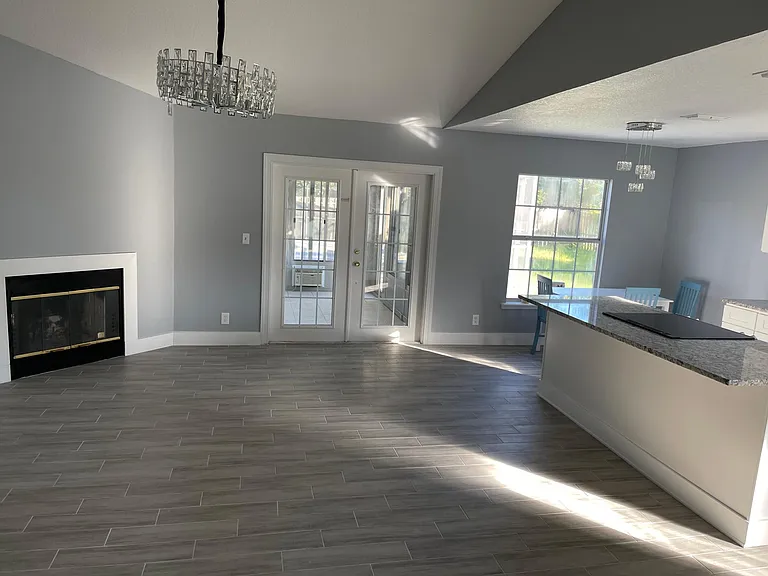 775 Hickory Lakes Dr E — Photo 8