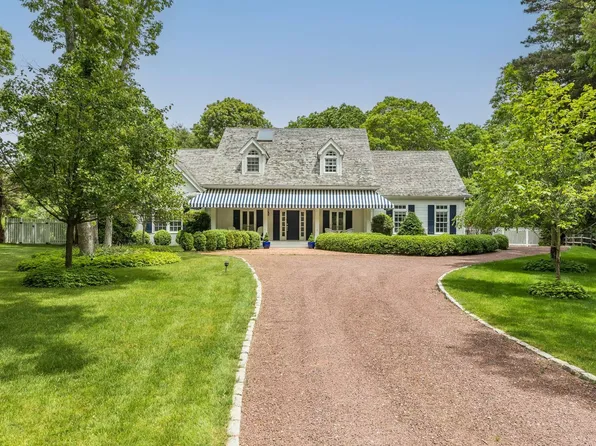 10 Clover Leaf Ln, East Hampton, NY 11937