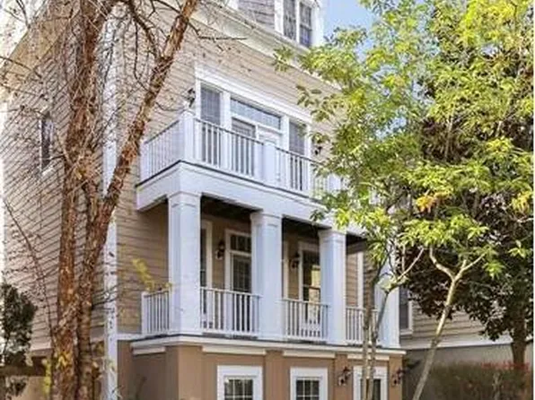 214 Hart Mews, Gaithersburg, MD 20878