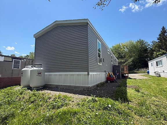 3rd image of 28 Hobson Avenue