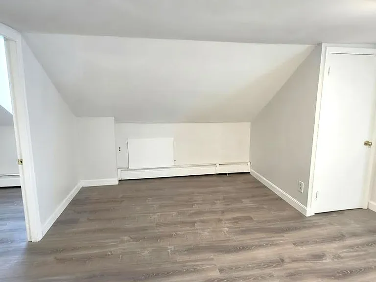 22 Johnson Street — Photo 12