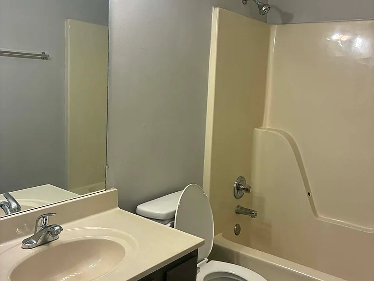 233 Churchill Dr #2 — Photo 7
