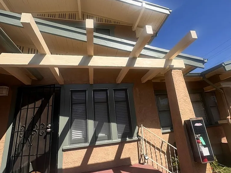 431 Rose Ave — Photo 6