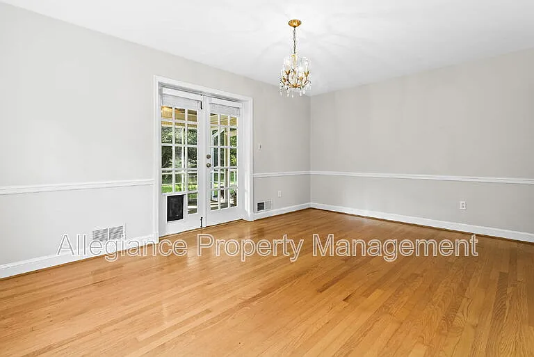 3548 N Valley St — Photo 19
