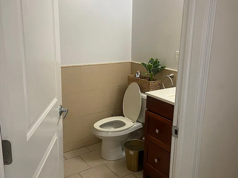 5512 Madison St #6 — Photo 12