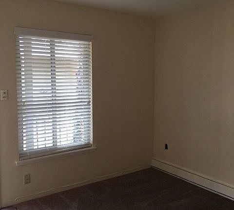 3rd image of 2711 P St APT 12