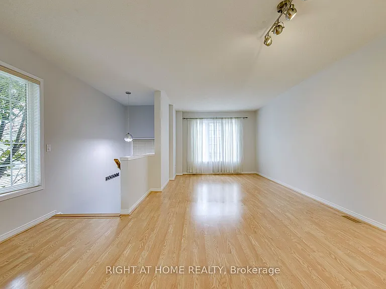 38 Fairview Rd W #38 — Photo 9