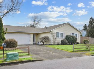 820 NE Cochran Ave, Gresham, OR