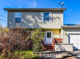 35274 N Wilson Rd, Ingleside, IL 60041