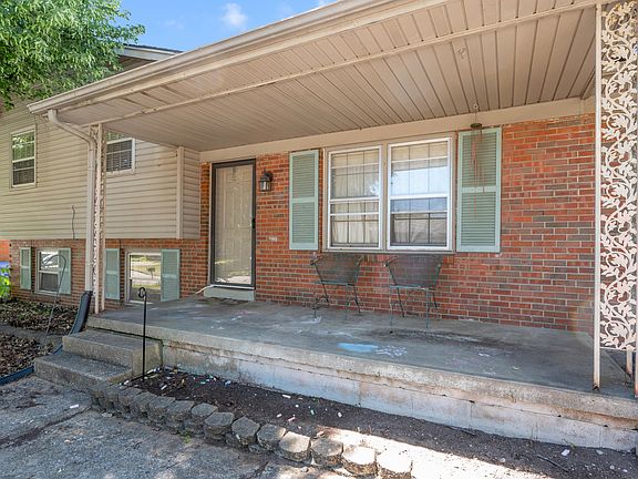 5th image of 630 Warrington Dr