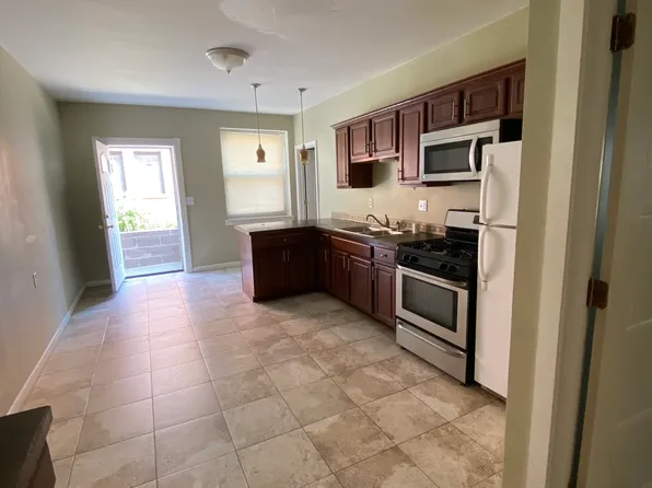 12010 Paul Ave, Cleveland, OH 44106