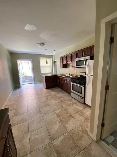 12010 Paul Ave Photo 1