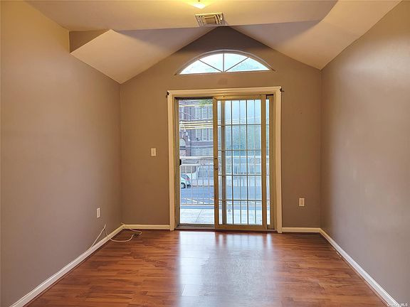 5th image of 104-43 Springfield Blvd #2