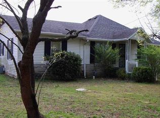 5030 Hendron Rd, Paducah, KY 42003