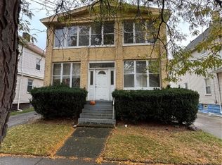 2033 Halstead Ave, Lakewood, OH 44107