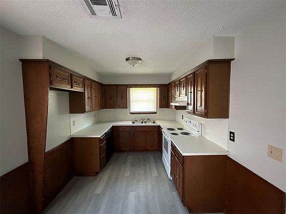 5th image of 4905 Jeffery Dr