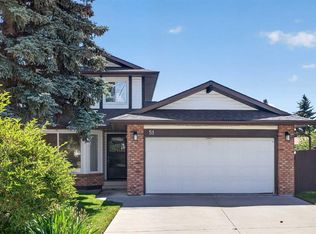 51 NW Millbank Ct SW, Calgary, AB T2Y 2C9