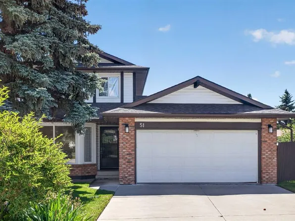 51 NW Millbank Ct SW, Calgary, AB T2Y 2C9