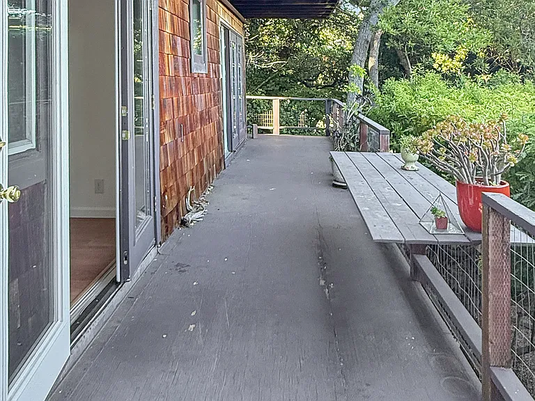 550 Sausalito Blvd #C — Photo 8