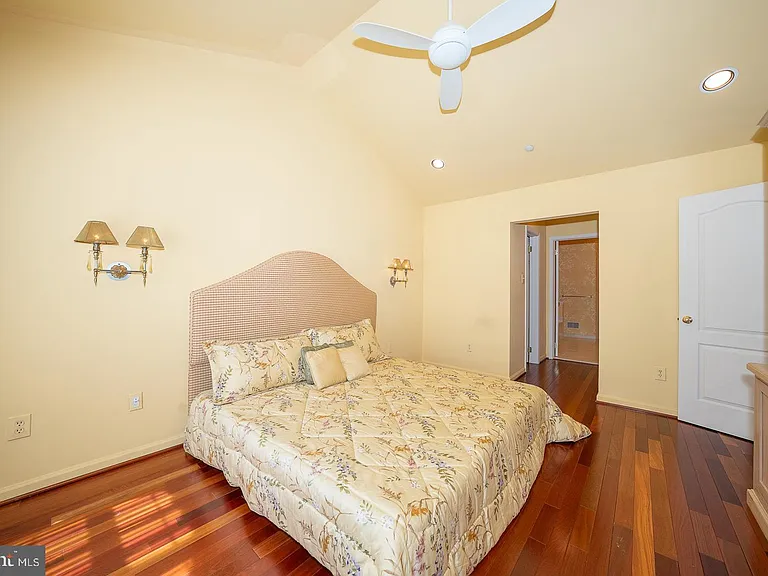 234 Lookout Pl — Photo 14