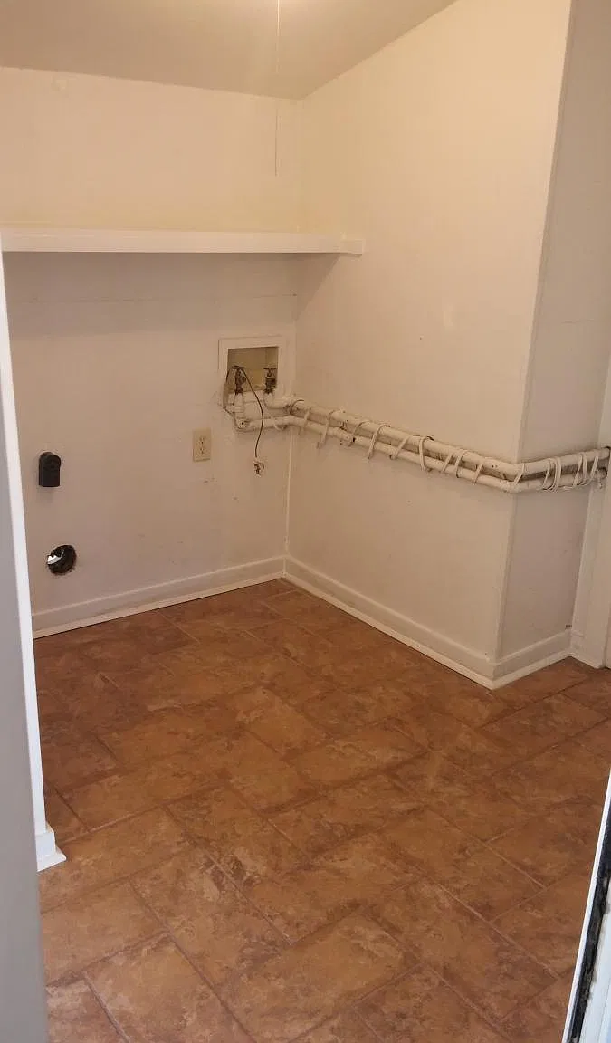 224 E Amherst Drive — Photo 4